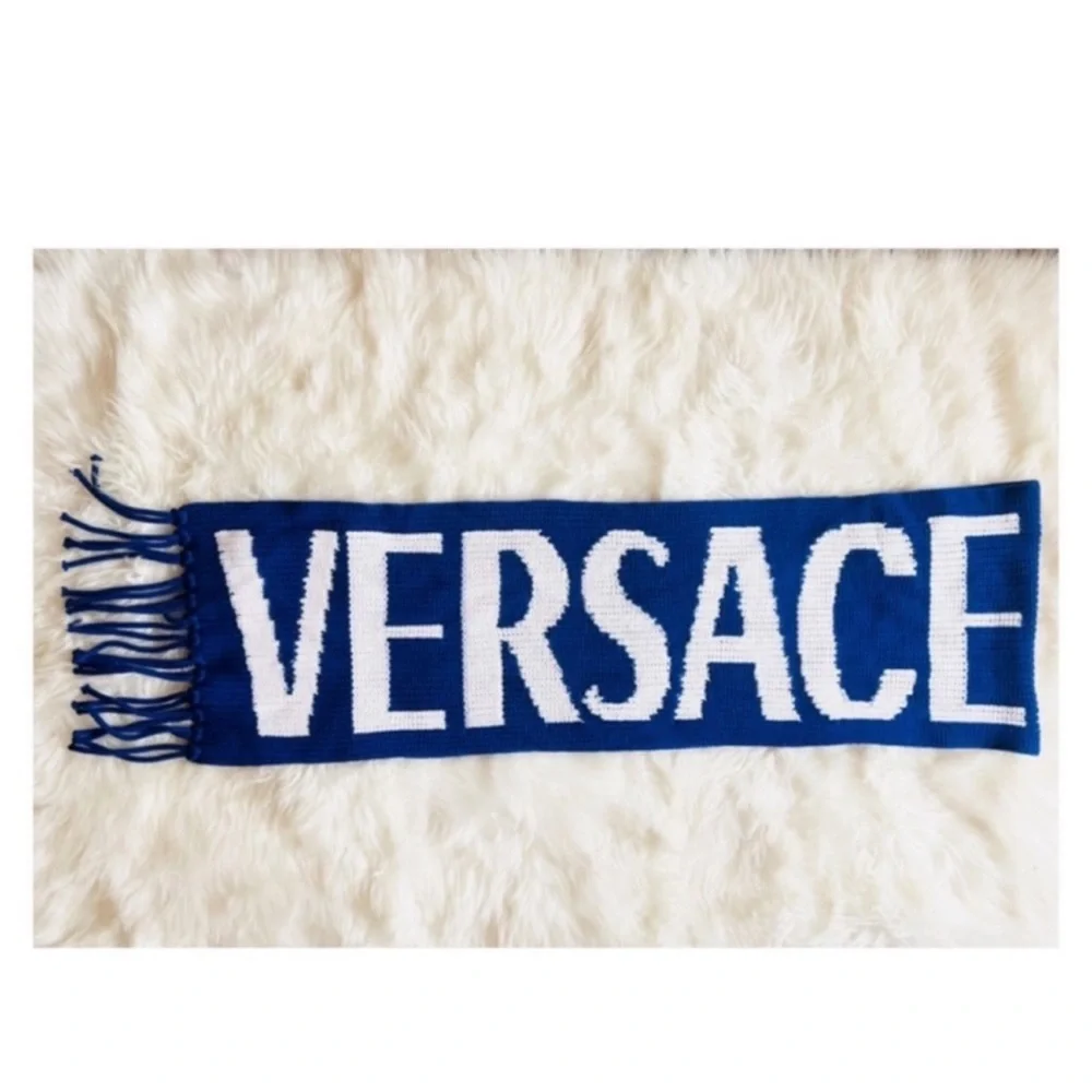 New! VERSACE Logo Intarsia Knit Fringe Oversized Unisex Wool Scarf in Royal Blue